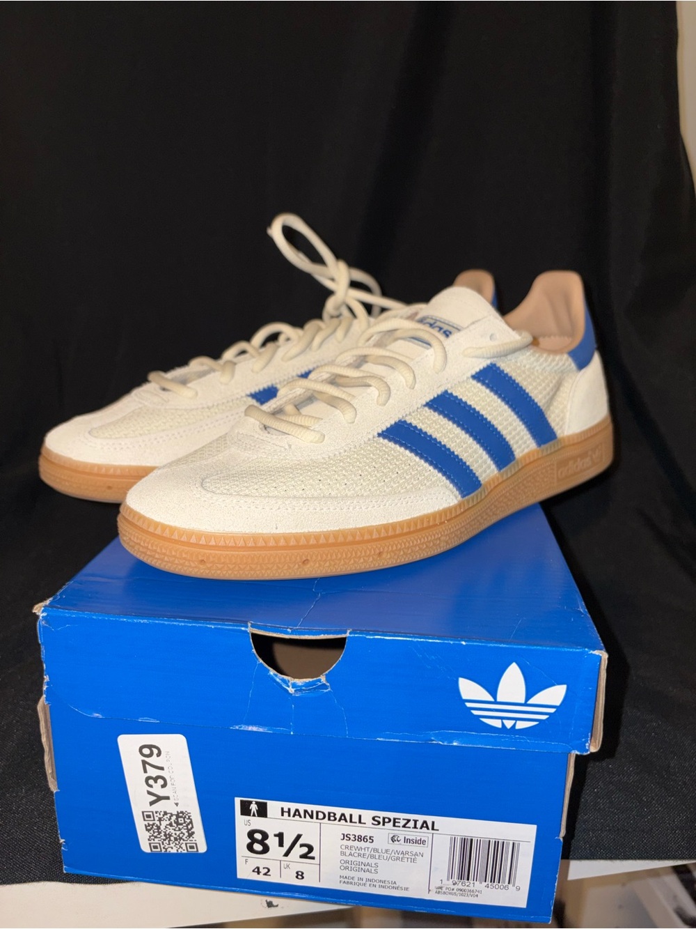adidas Handball Spezial Men’s Sneakers - White with Blue Stripes and Gum Sole